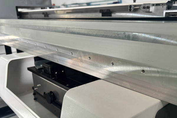 6090C (10).jpg 6090 UV Printer with High-Precision Aircraft Aluminum X-Axis Rail for Enhanced Accuracy