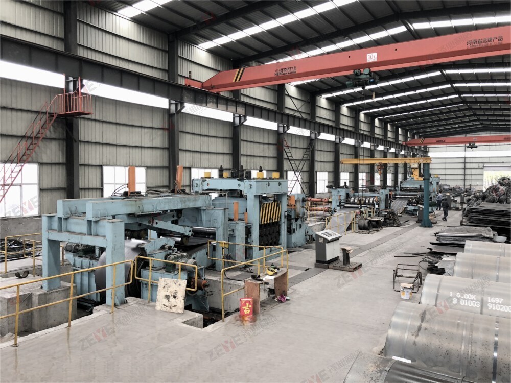 Линия для производства композитных материалов с продольной резкой и перемоткой