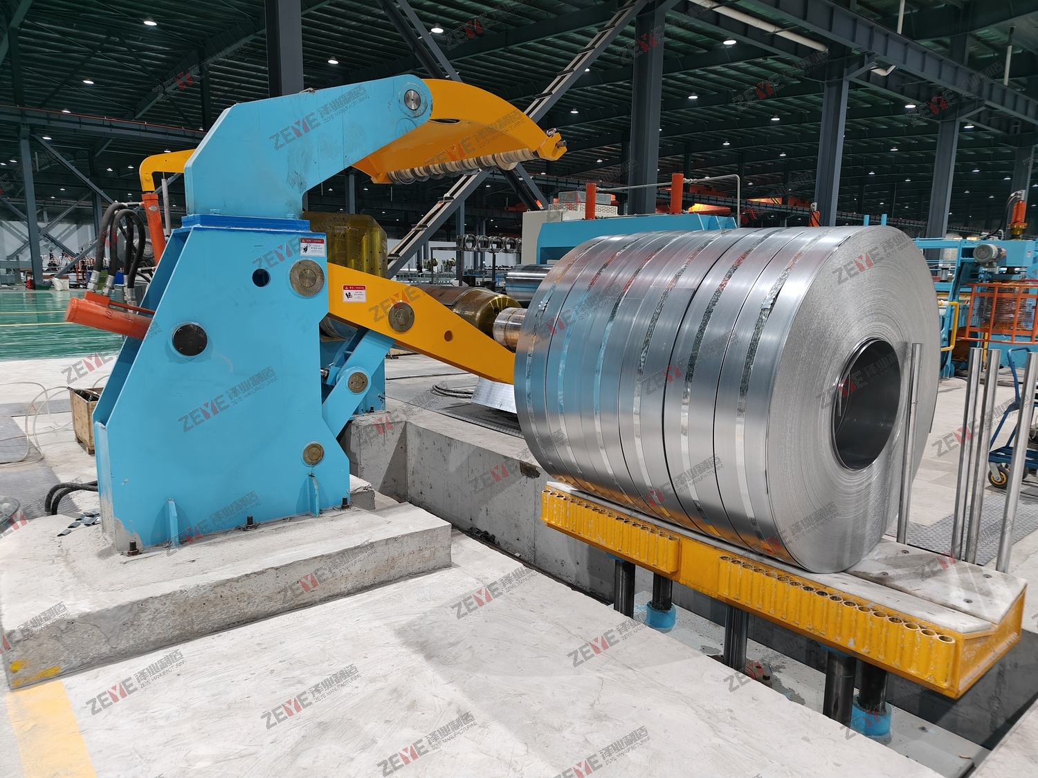 Линия продольной резки металла 0,5-3 мм x 1650 мм с двойными ножами