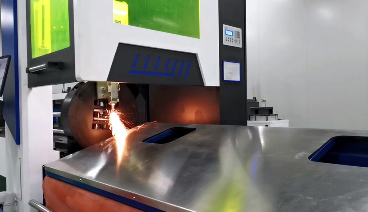 Guohong laser GH-T 3kw Станок для лазерной резки труб по металлу