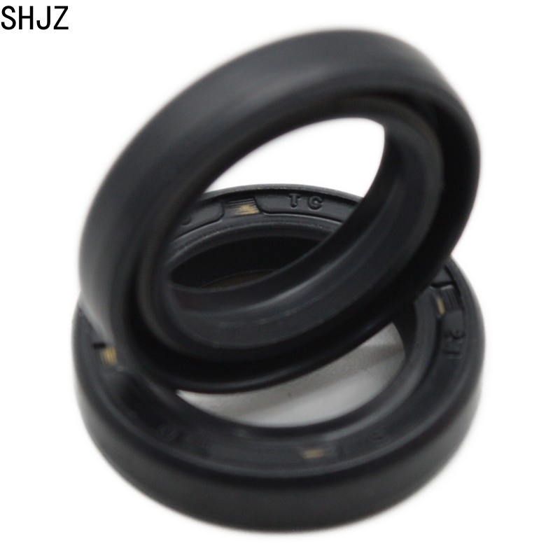 Маслосъемное уплотнение TTO TC16X24X5 с двойной губой из NBR