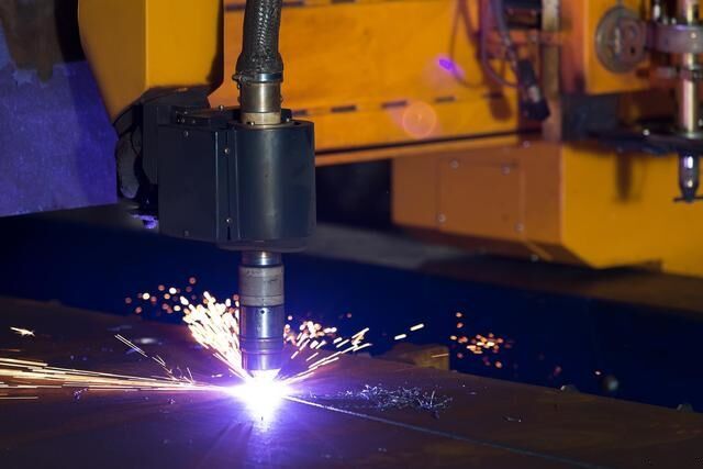 Laser chiller.jpg Laser chiller.jpg