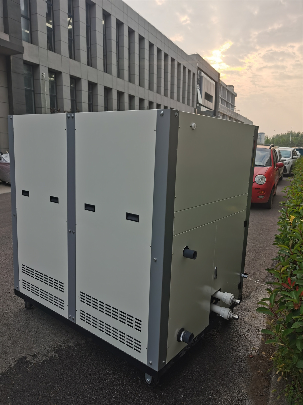 WATER CHILLERS35.jpg WATER CHILLERS35.jpg