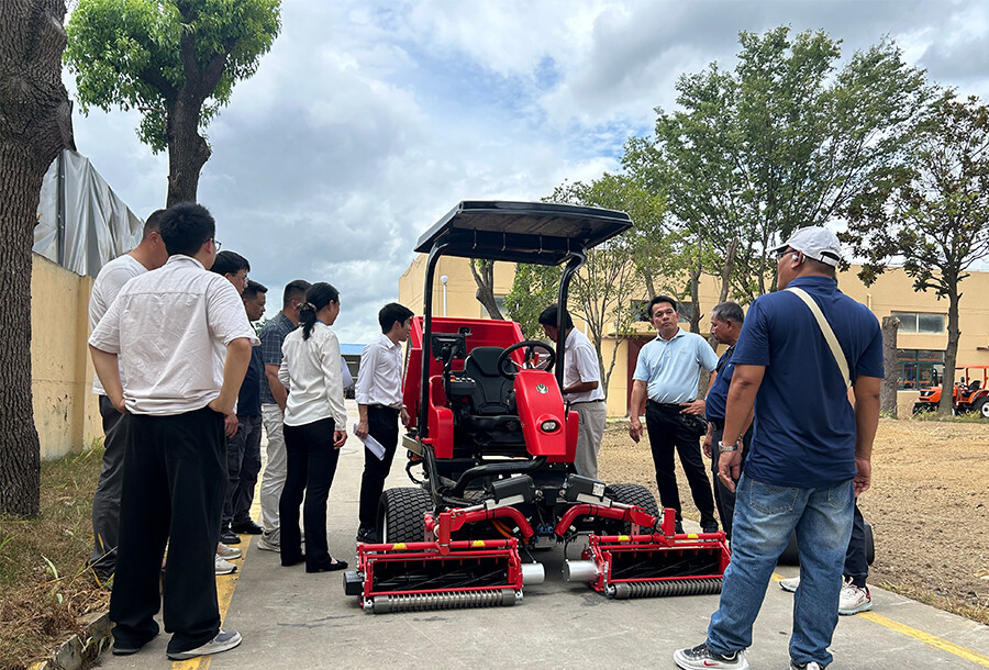 Thai Client Visits Denayou  Thai Client Visits Denayou