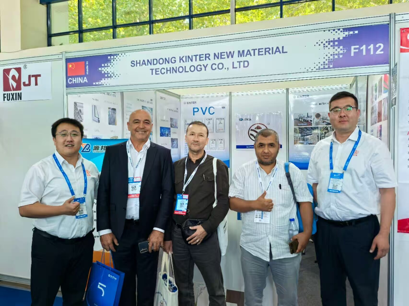 跃辉引领行业创新，共创绿色未来