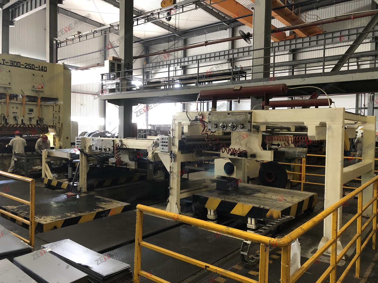 Línea de corte de punzonado