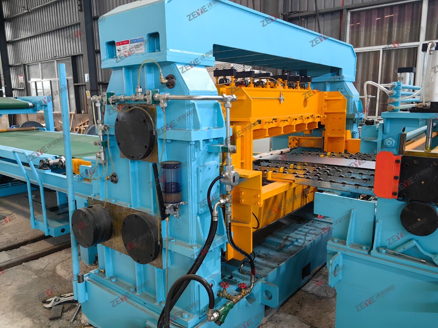 Как интегрировать станок для резки по длине в существующую производственную линию