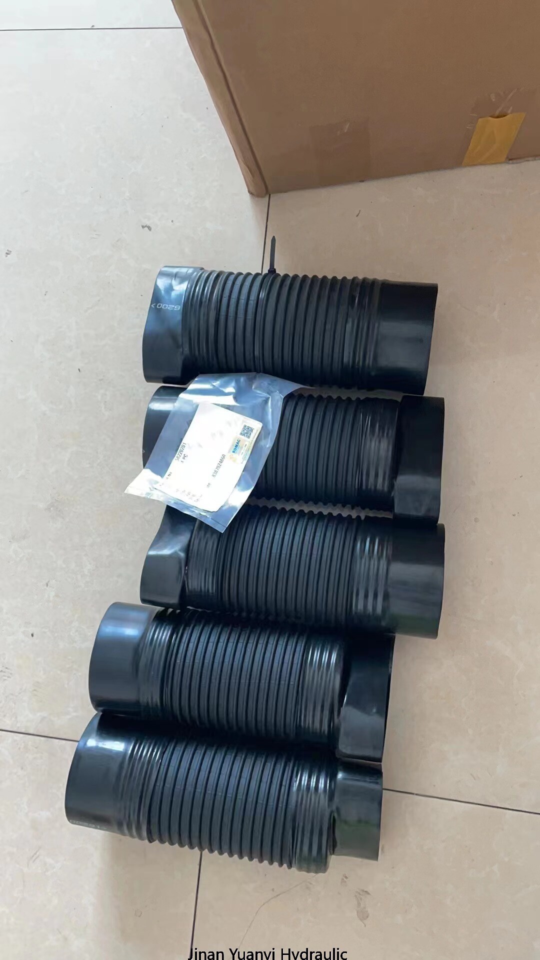 58220201.jpg 58220201.jpg