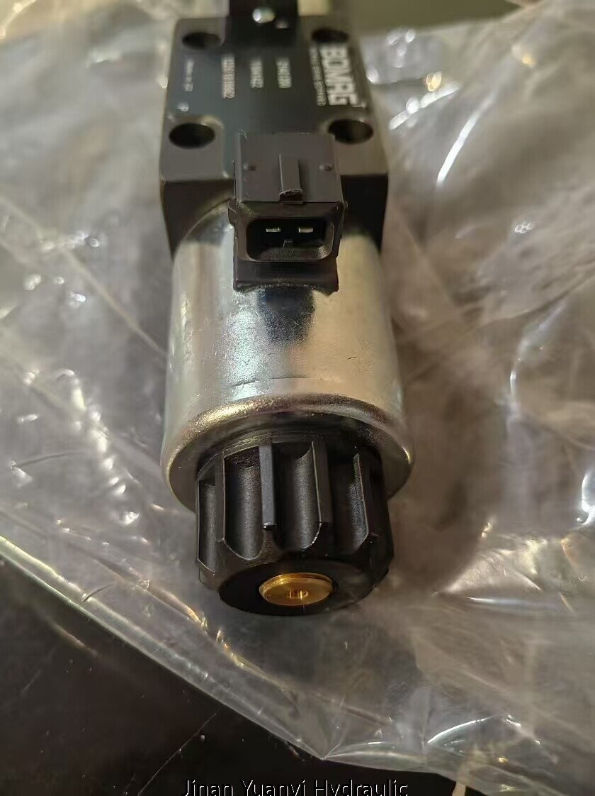 21461200 Bomag Válvula de control de vibración de bomba hidráulica