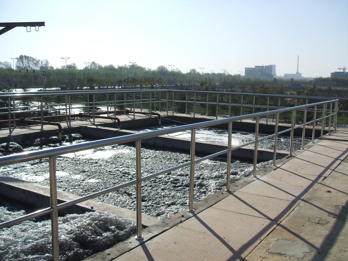 污水处理现场3.jpg 污水处理现场3.jpg