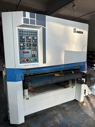 青岛千川1300毫米三砂架砂光机