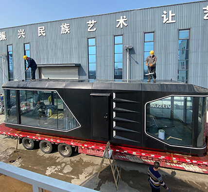 SUNINN V7 Space Capsule House Successfully Delivered to Europe – Your Dream Home Awaits!