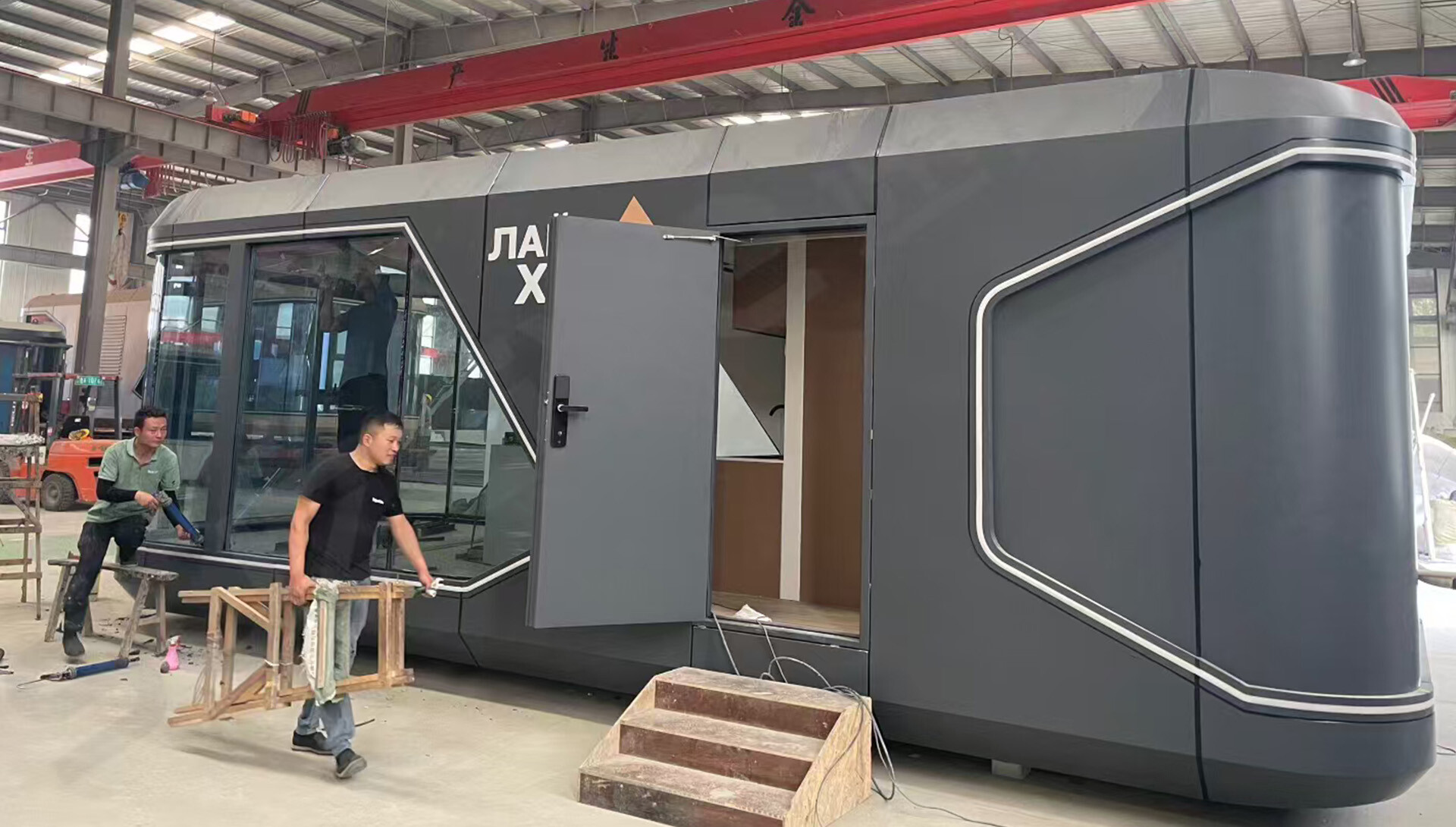 SUNINN Delivers Custom V5 Space Capsule to Russia, Showcasing Bespoke Prefab Expertise SUNINN Delivers Custom V5 Space Capsule to Russia, Showcasing Bespoke Prefab Expertise