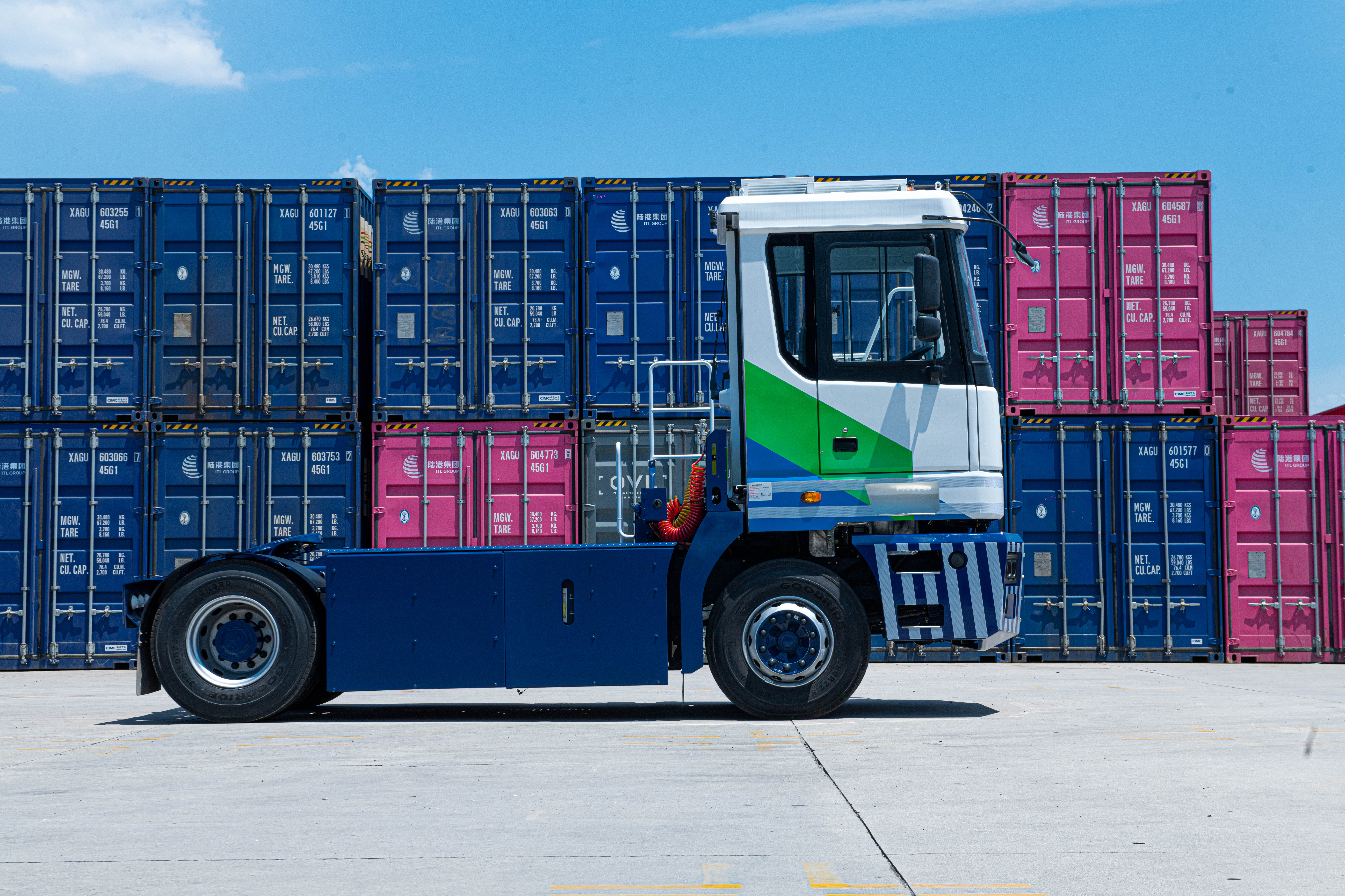 SHACMAN 4×2 Terminal Truck