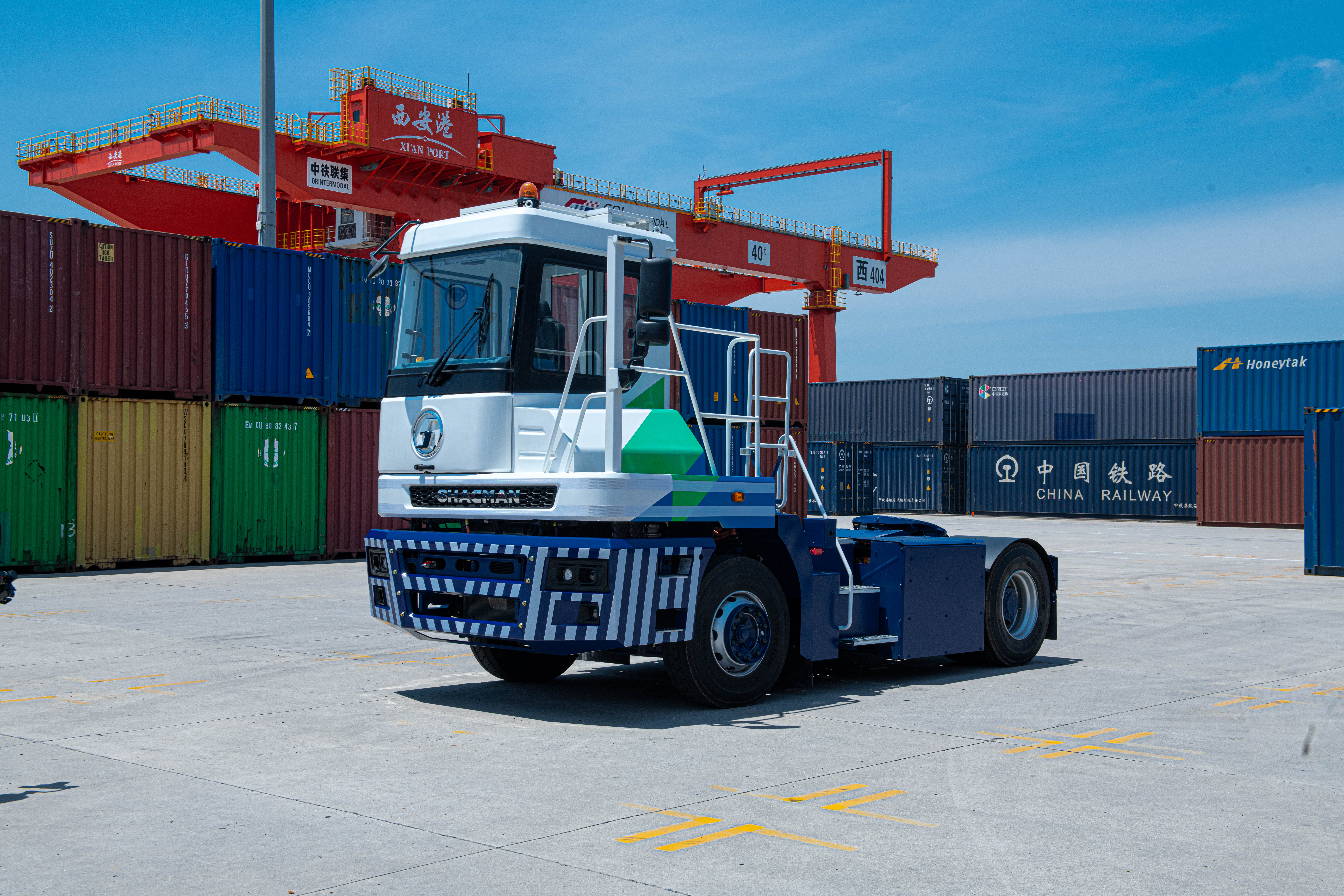 SHACMAN 4×2 Terminal Truck