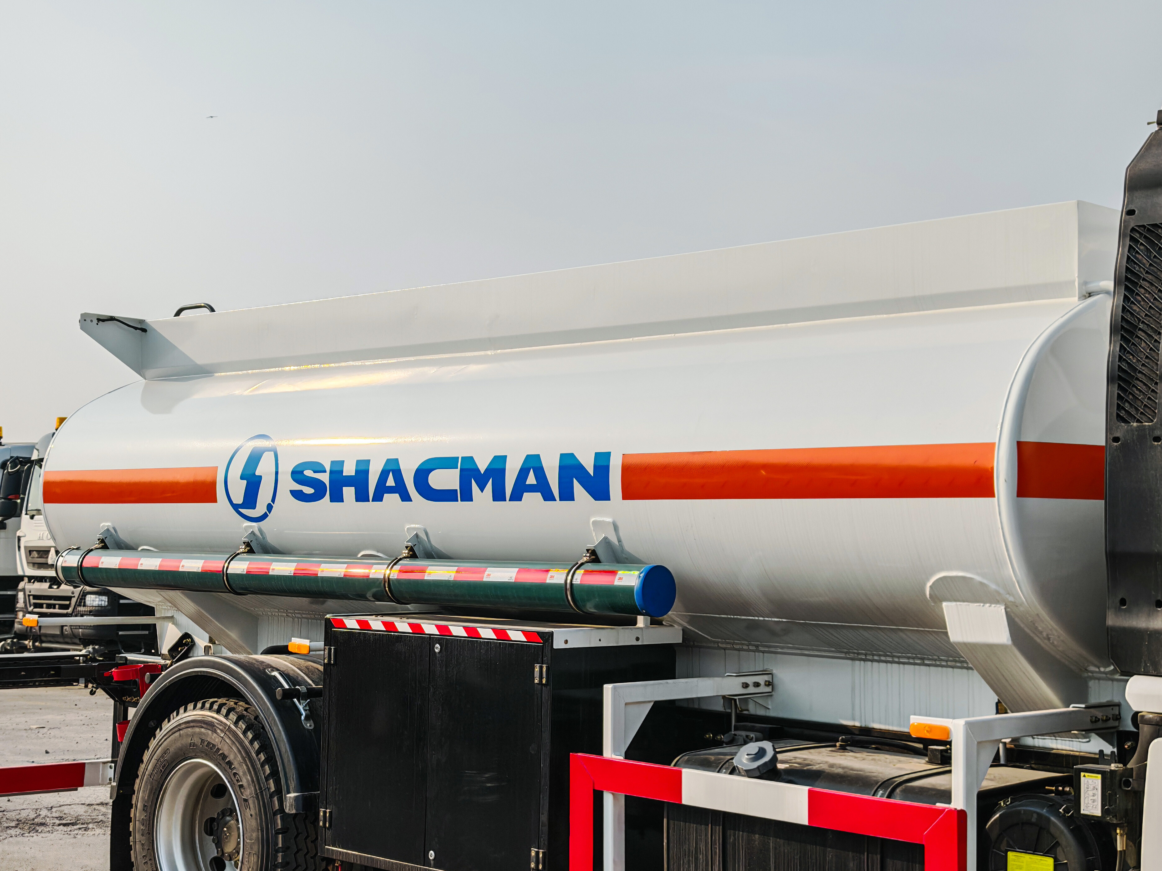 SHACMAN L3000 4×2 Camión Cisterna