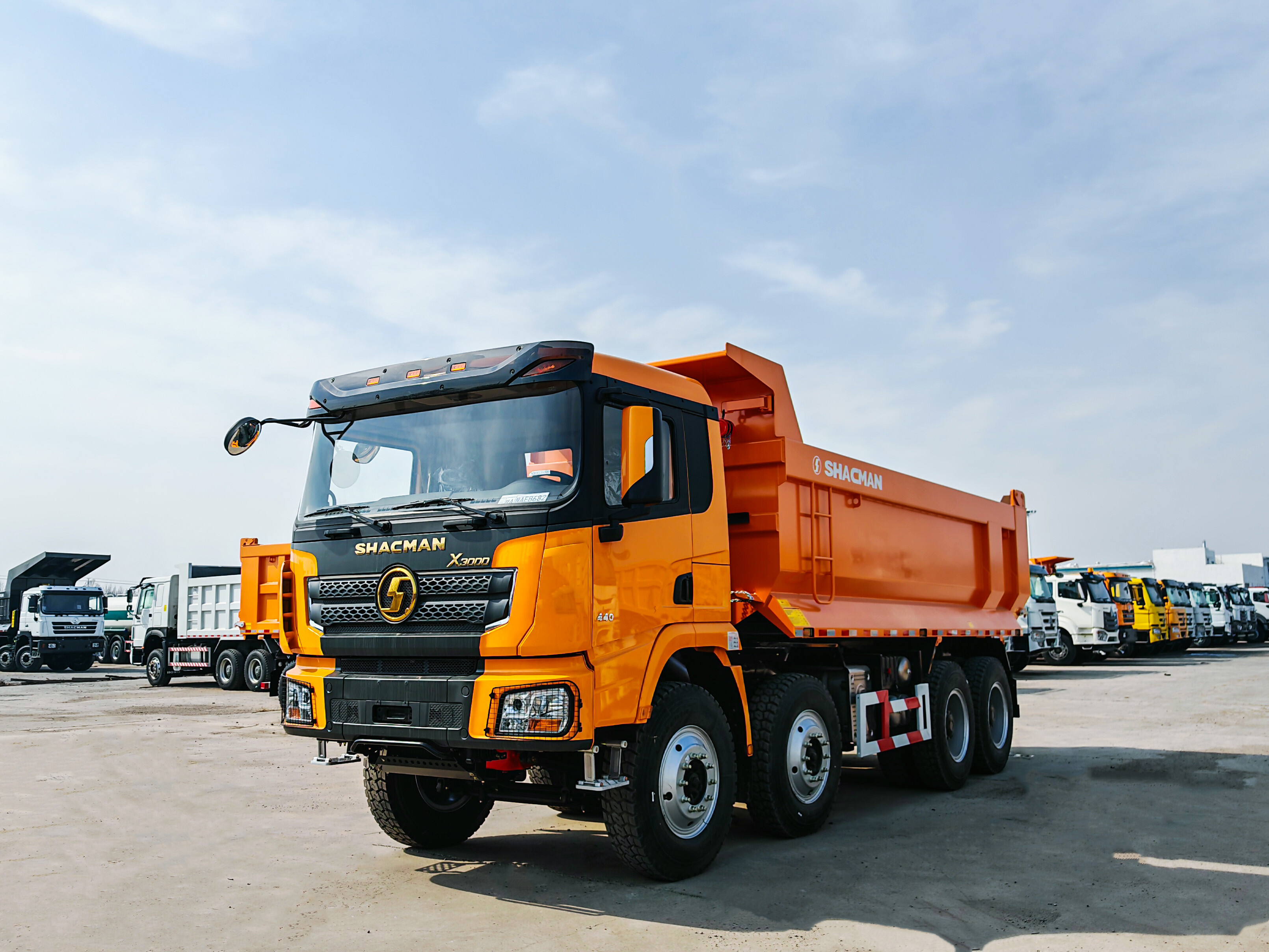 Camión volquete SHACMAN X3000 8×4