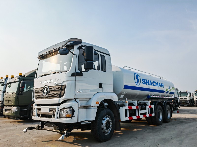 SHACMAN H3000 6x4 300HP camión cisterna