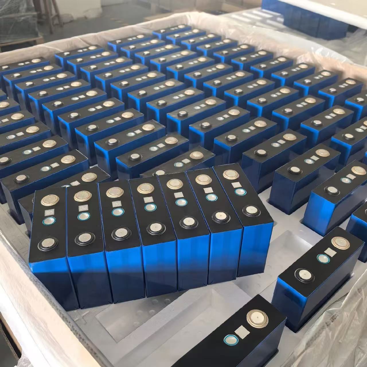 Célula de Bateria 100Ah