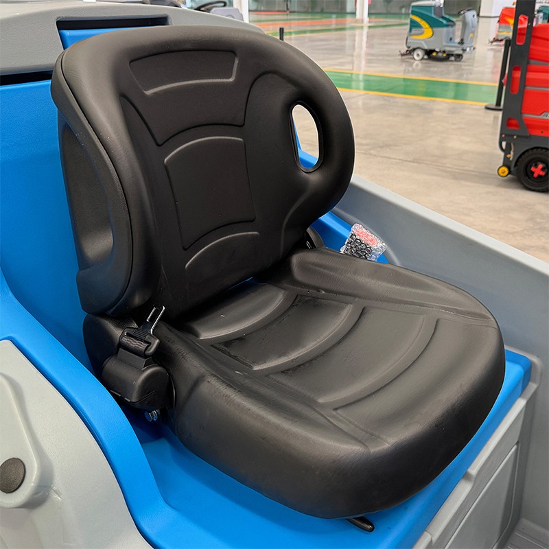 LH-1230 Heavy-Duty Industrial Scrubber (5) LH-1230 Heavy-Duty Industrial Scrubber (5)