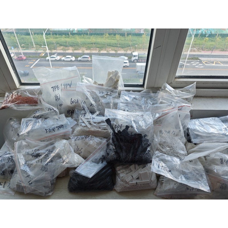 FR217 thermoplastic TPE environmentally friendly flame retardant