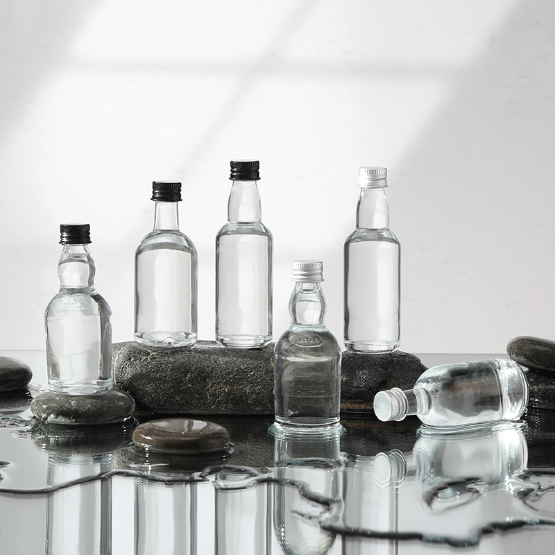 Mini botella de vidrio para licor origini de diseño de moda