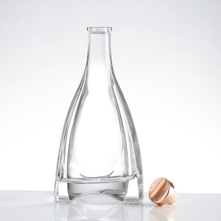 Botella de vidrio triangular de 500 ml para vodka