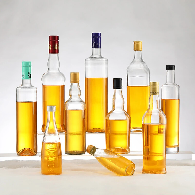 Botella de vodka de cristal