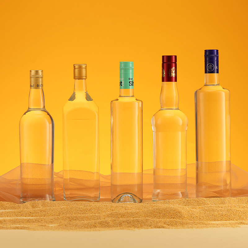 Botella de vodka de cristal