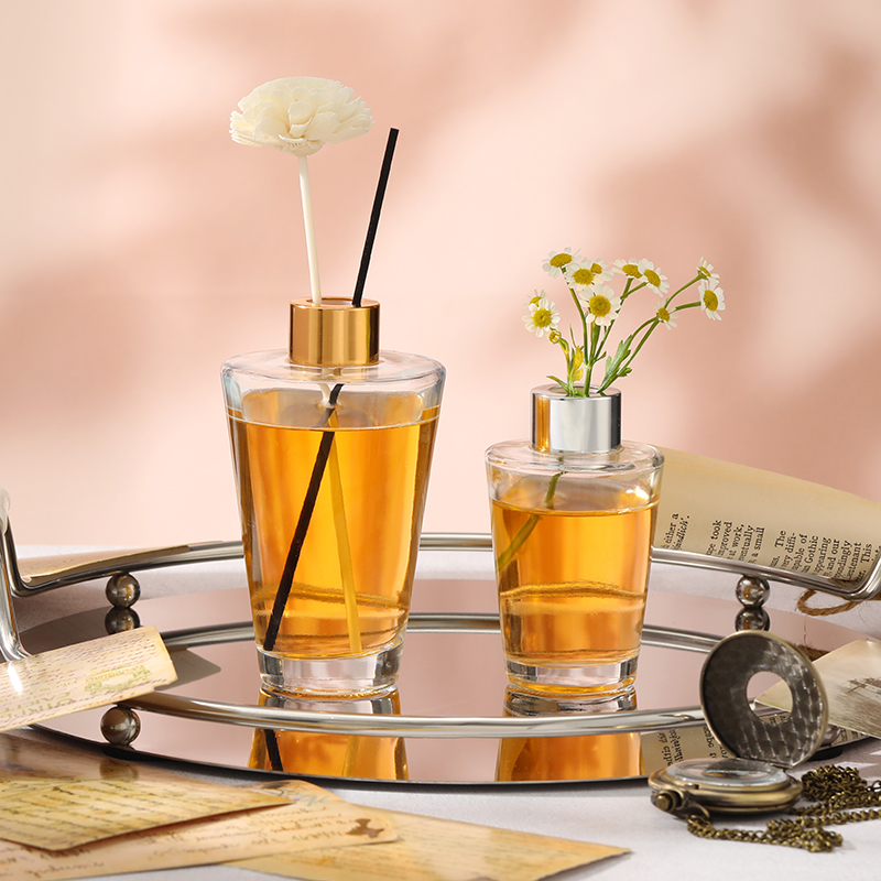 Бутылка для ароматерапии в форме перевернутого конуса