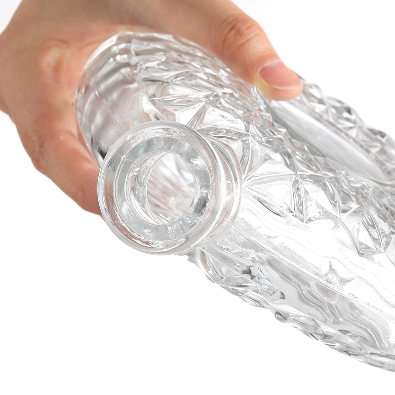 Спиртовой спирт, бренди, стеклянная бутылка 700мл