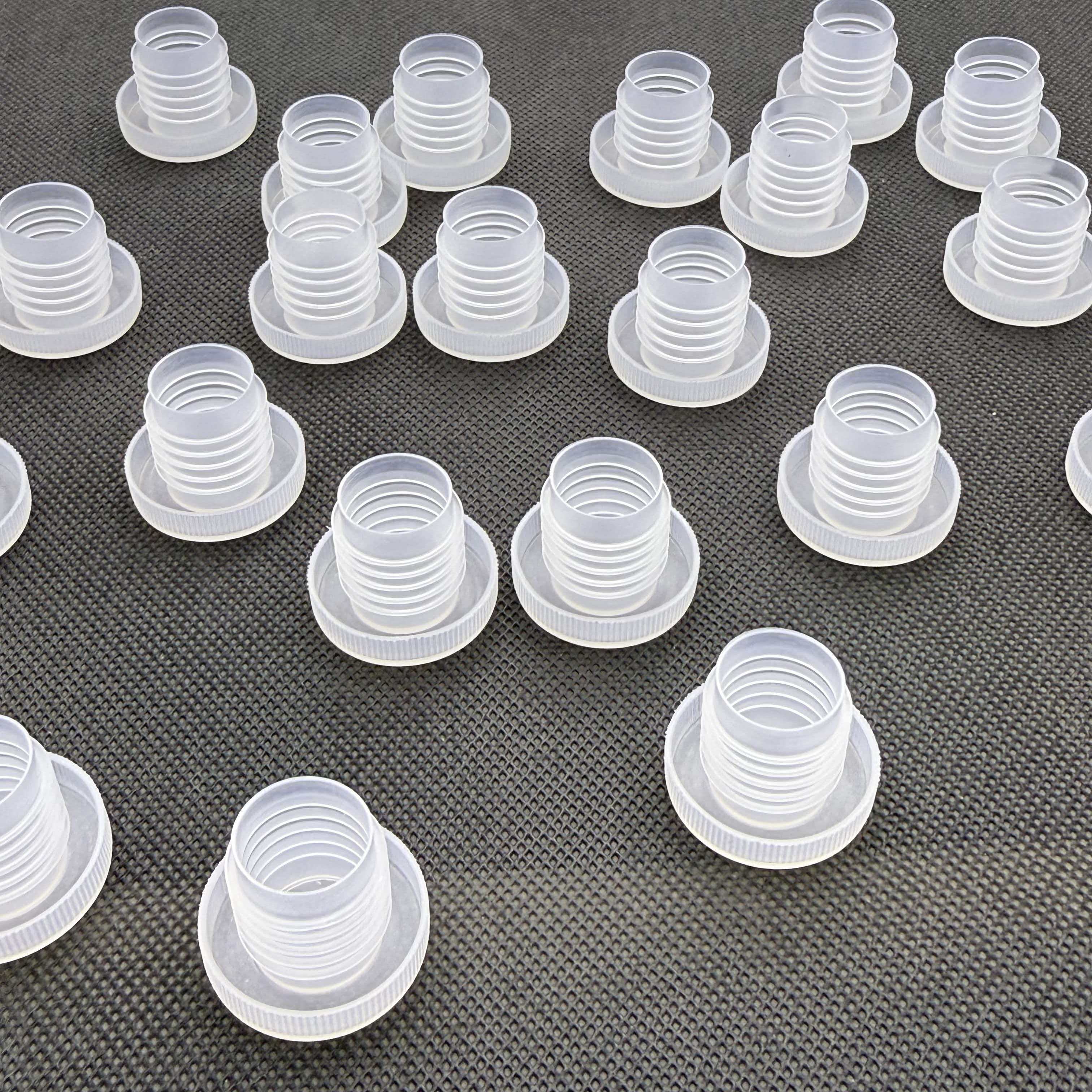 Миниатюрная защитная заглушка из пластика Миниатюрная защитная заглушка из пластика