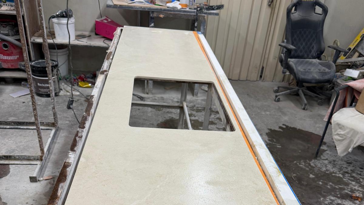 Instalación y capacitación in situ de máquina CNC para piedra completadas en EE. UU.; cliente altamente satisfecho