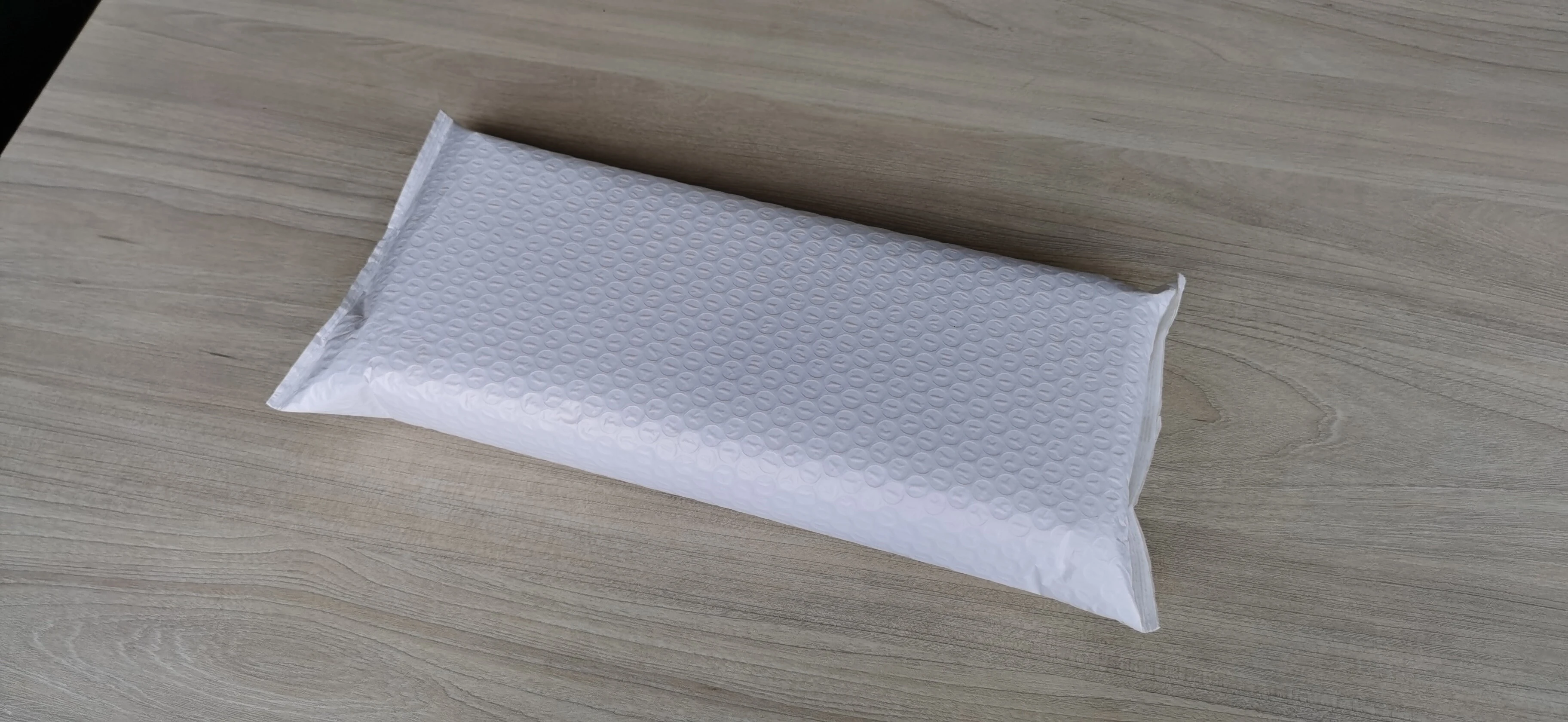Bubble film packaging machine