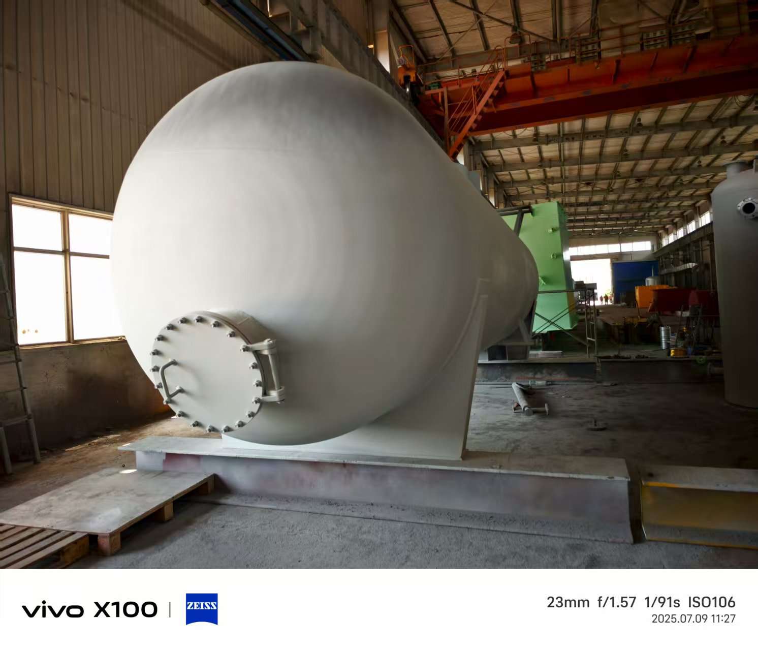 Горизонтальный деаэратор для обработки питательной воды котла