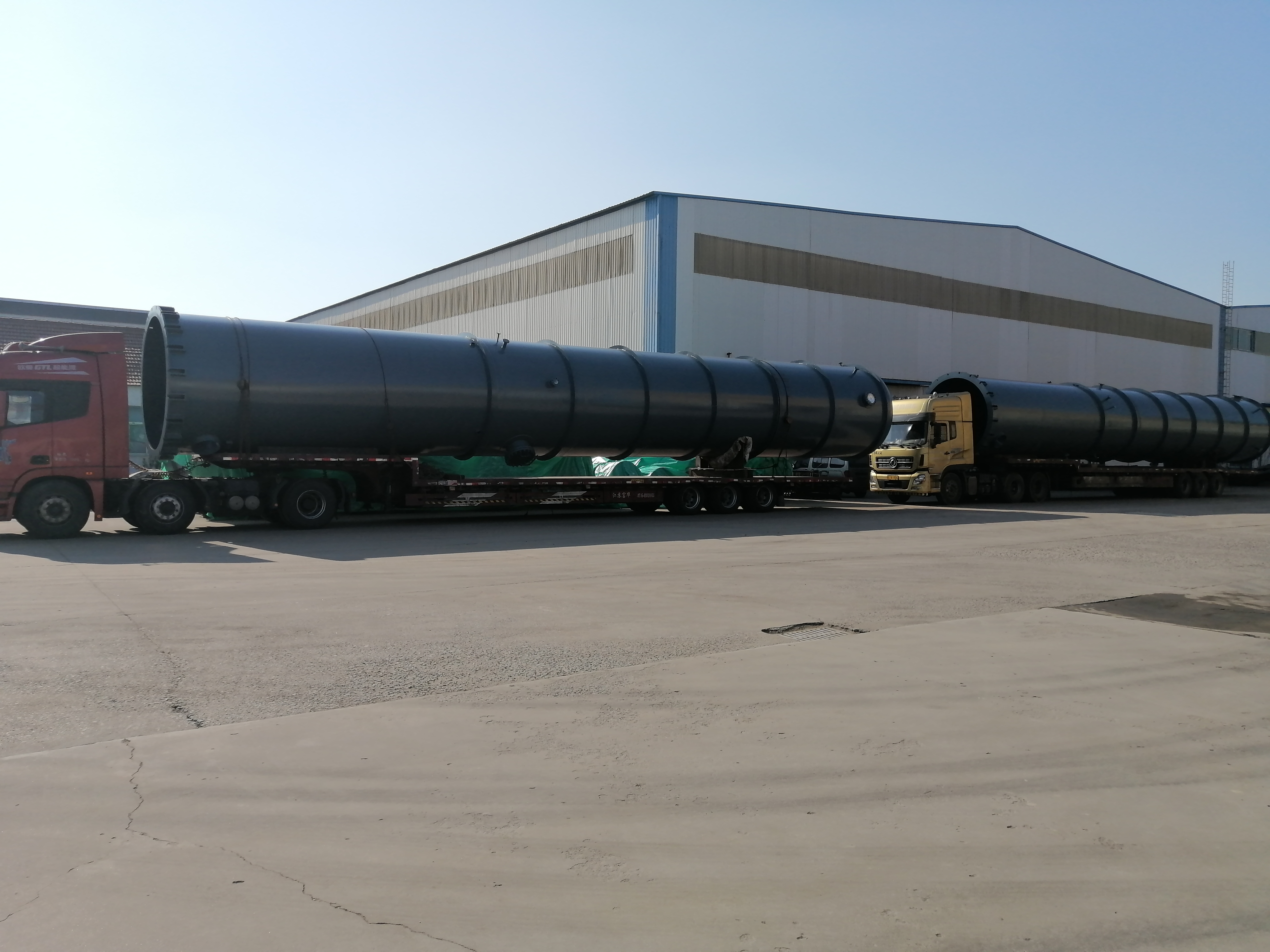 Колонны и башни