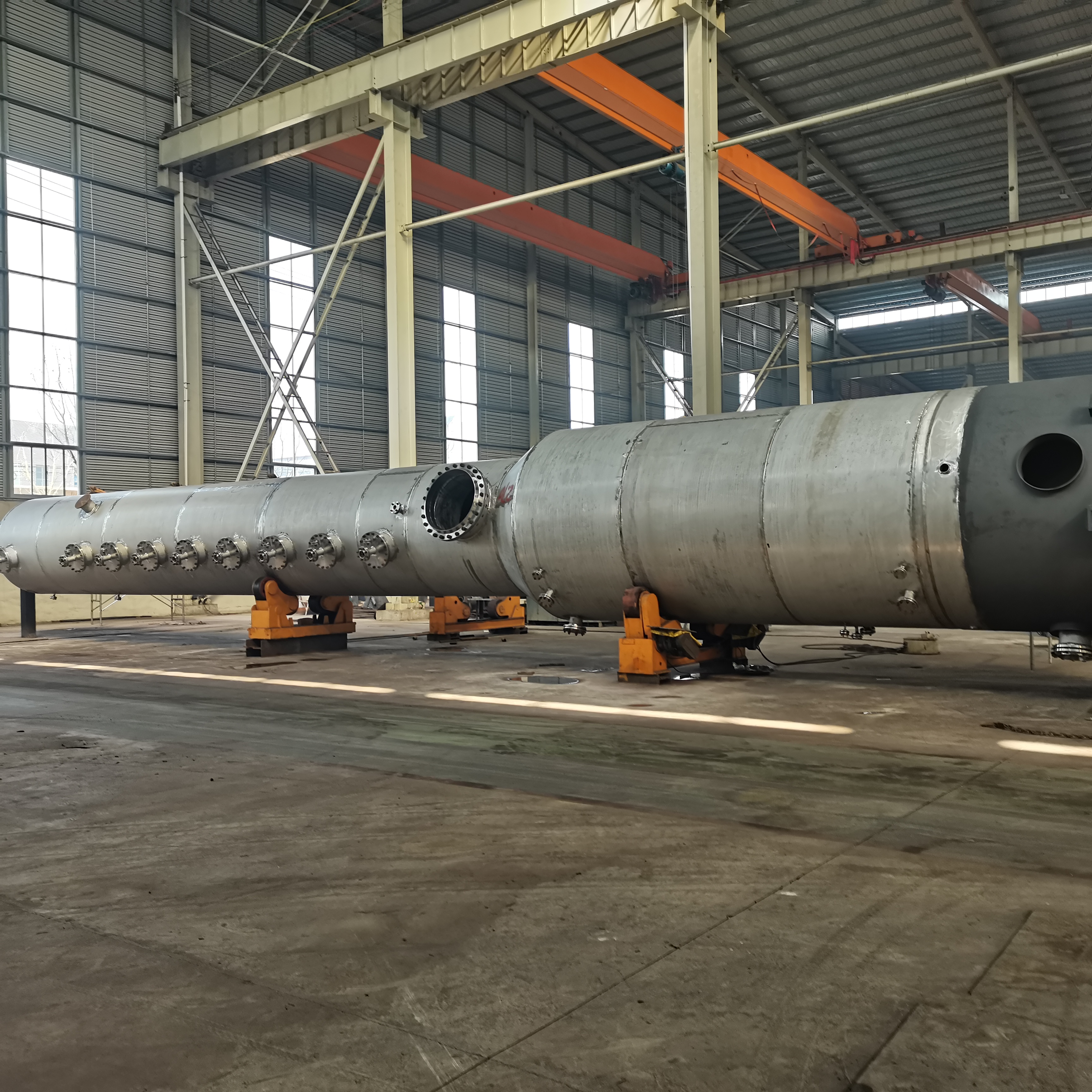 Колонны и башни