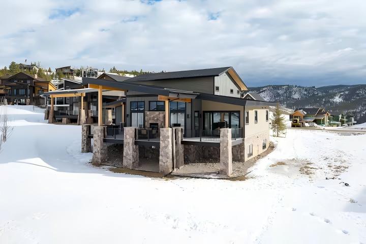 Canadian Market Windows Solution