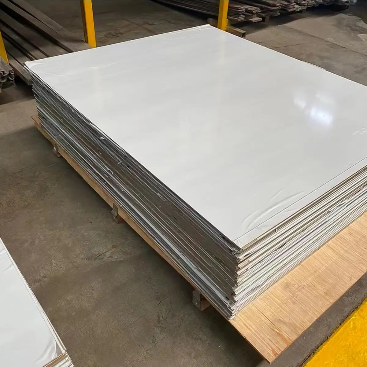 alloy plate