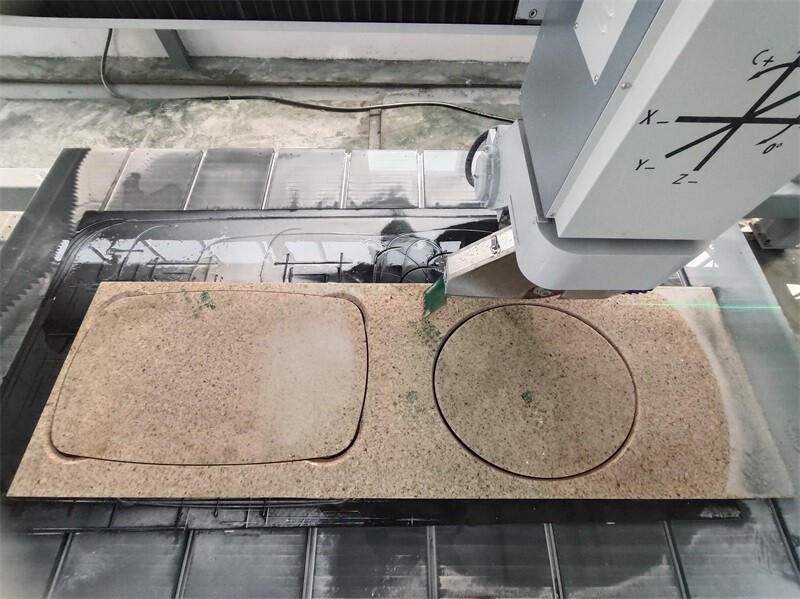 4-осевой мостовой станок GQ-3220BM (4+1)