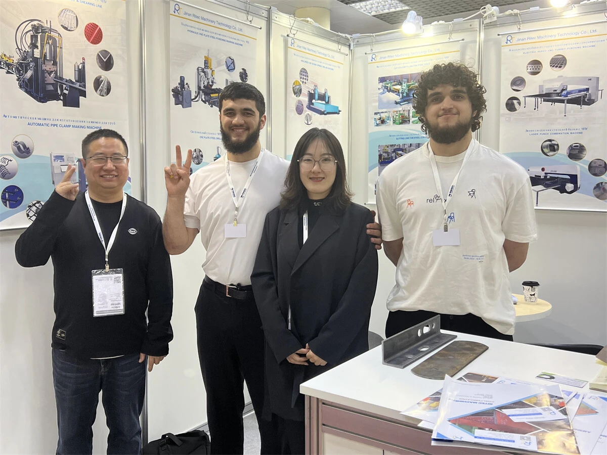 Стенд Jinan Ritec привлекает множество клиентов на выставку «Металлообработка 2024»