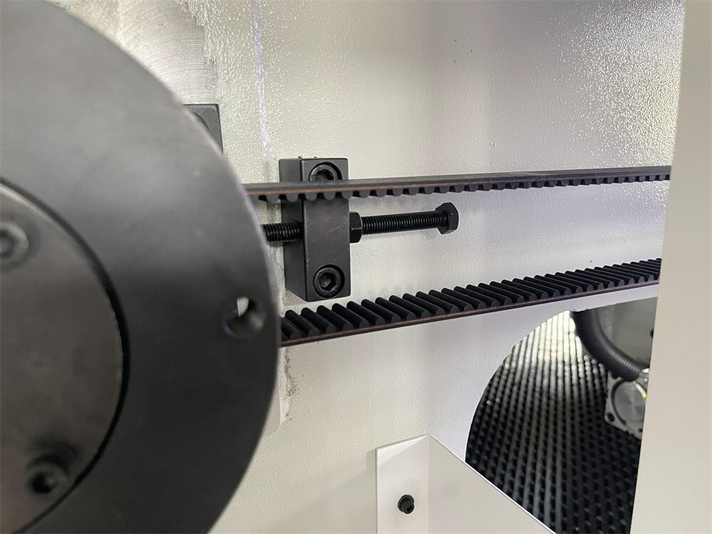 cnc turret punch (2).jpg cnc turret punch (2).jpg