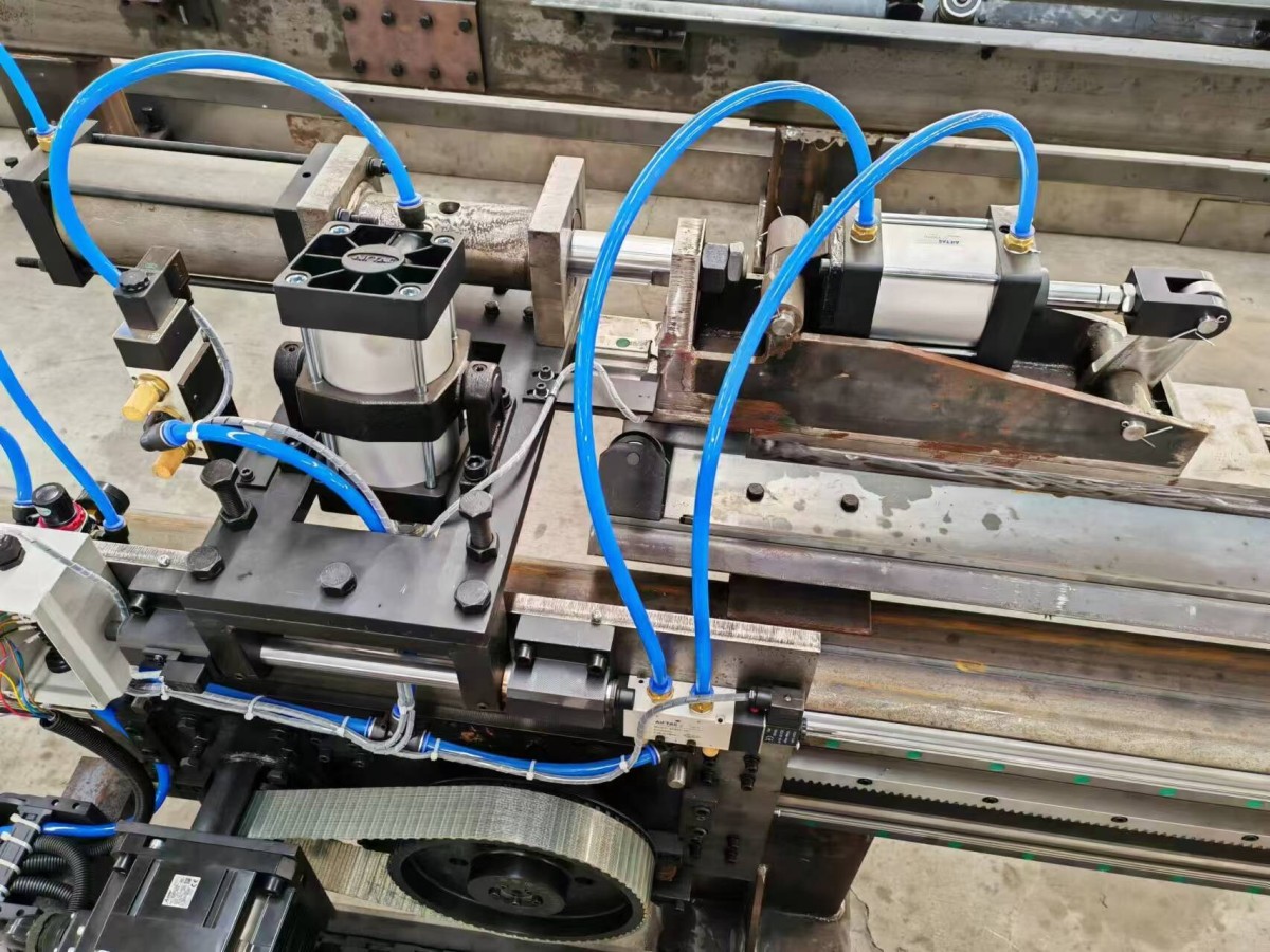 cnc angle punching line.jpg cnc angle punching line.jpg