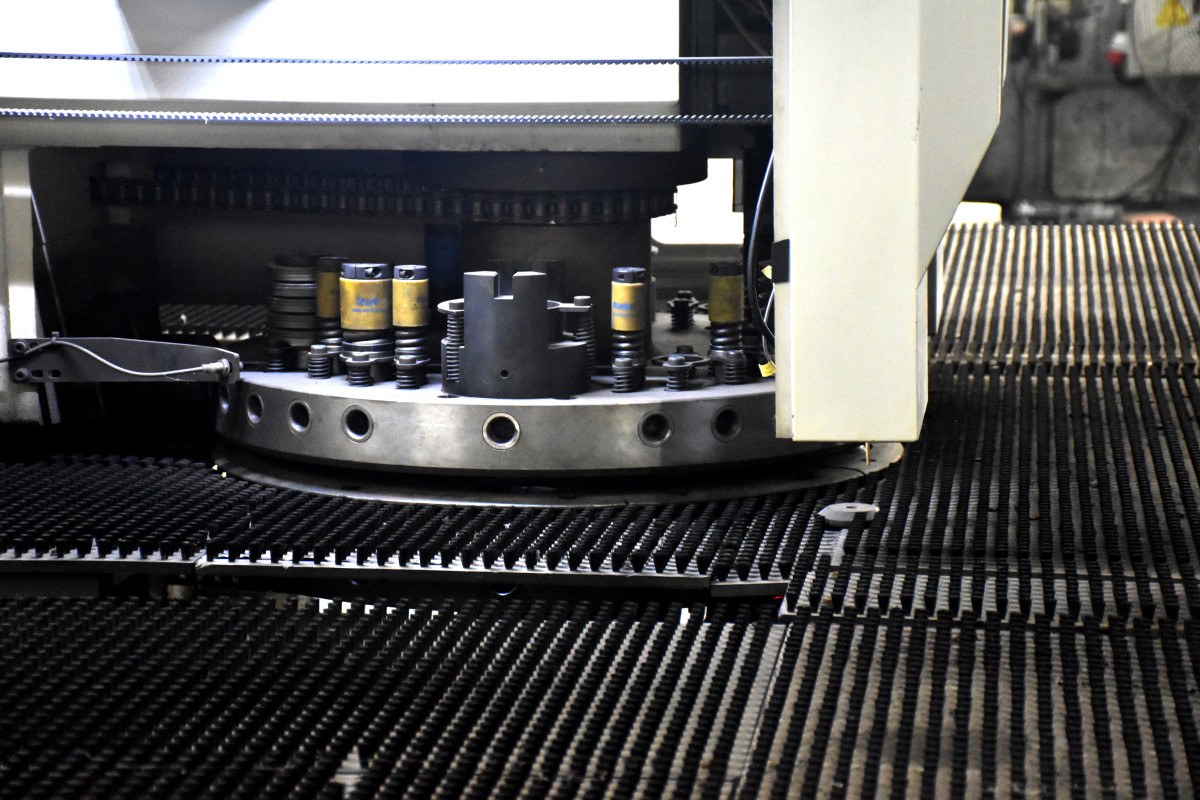 turret punch press.jpg turret punch press.jpg