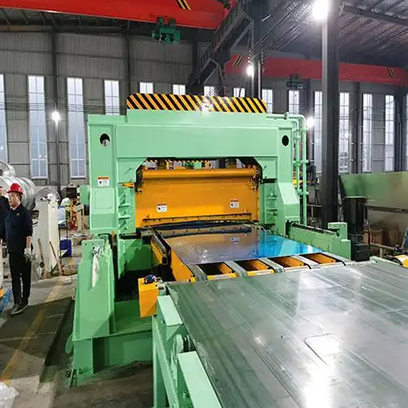 Как установить пресс-форму для линии поперечной резки?