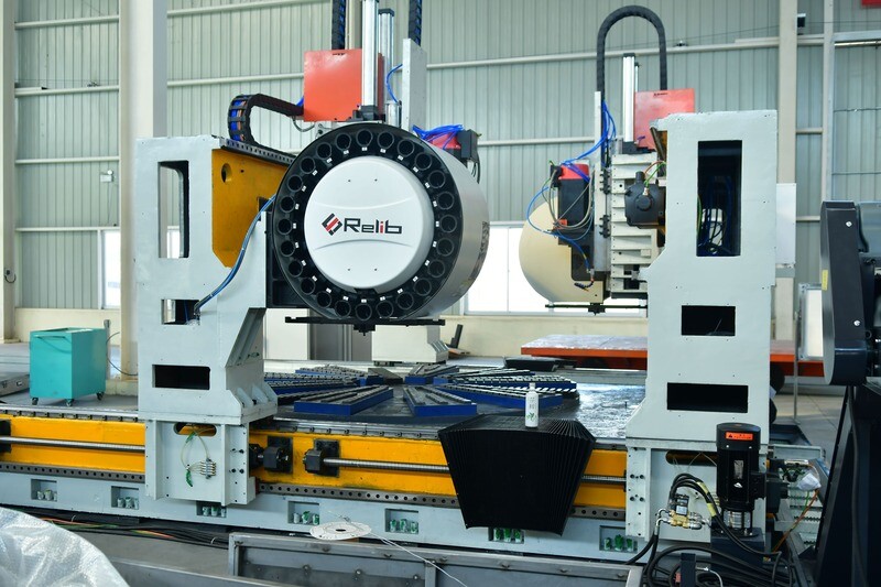 Преимущества и недостатки новых и подержанных сверлильно-фрезерных станков с ЧПУ