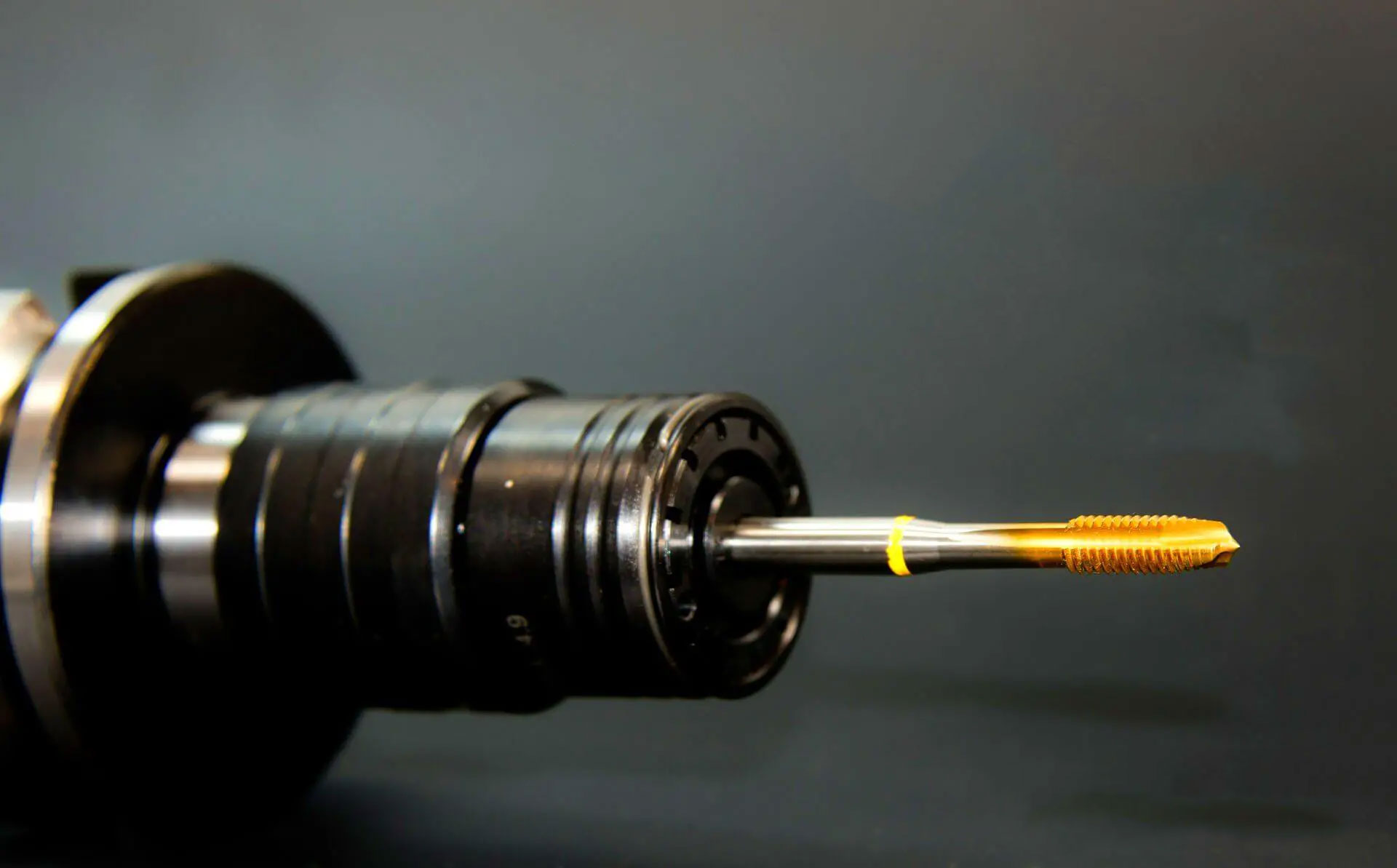 Как чистить и обслуживать высокоскоростной сверлильный станок с ЧПУ?