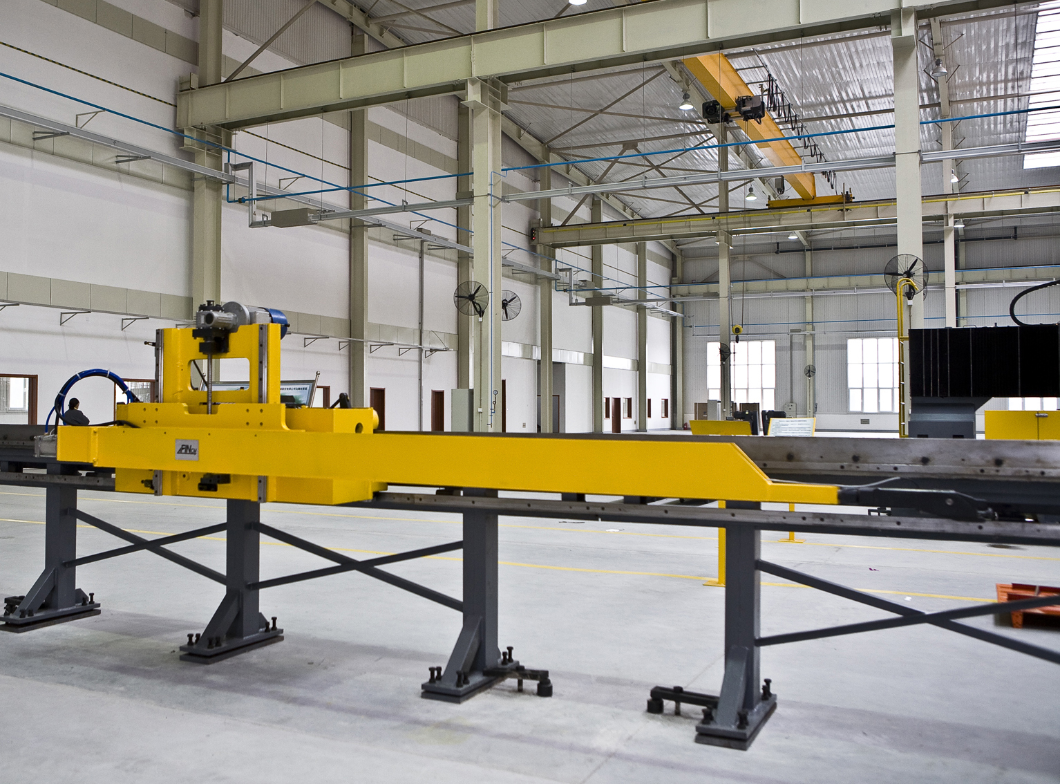 Преимущества станка для сверления балок с использованием тележки с ЧПУ