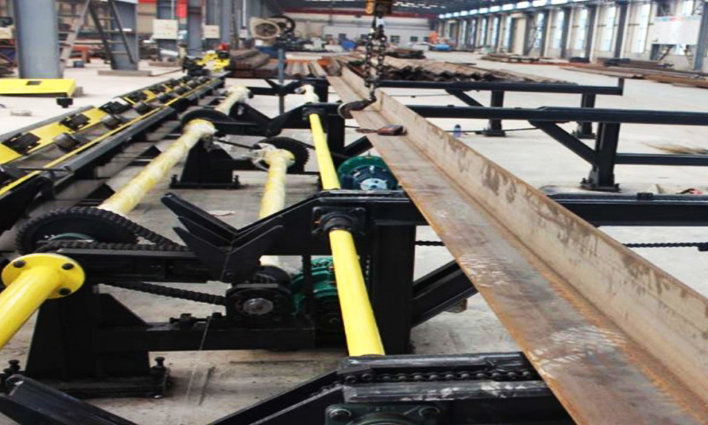 Меры предосторожности при замене штампов на угловой линии с ЧПУ