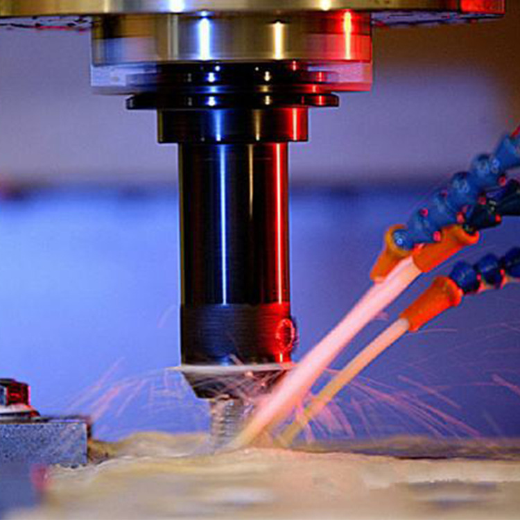 Метод охлаждения стружки жидкостью